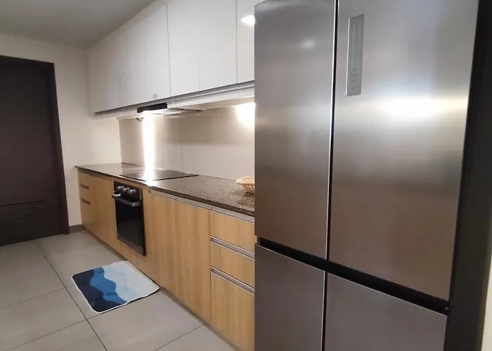Grand Ocean Sunset Retreat 3br Facing Bay, Near Okada Moa & Naia Manila