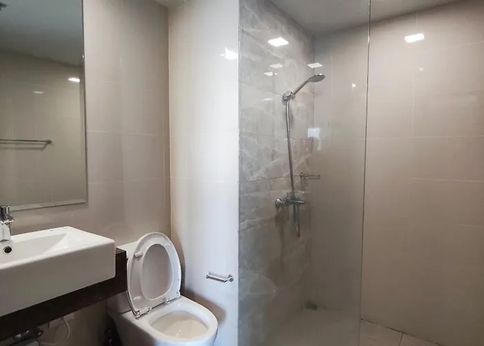 Grand Ocean Sunset Retreat 3br Facing Bay, Near Okada Moa & Naia