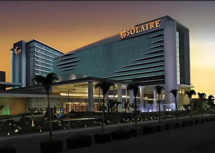 Grand Ocean Sunset Retreat 3br Facing Bay, Near Okada Moa & Naia